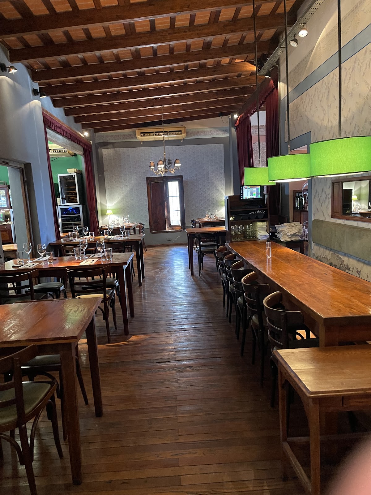 Refineria Parrilla Restaurant